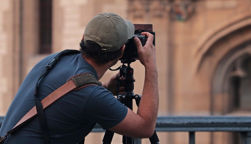 Un guide pour choisir le bon appareil photo de mariage